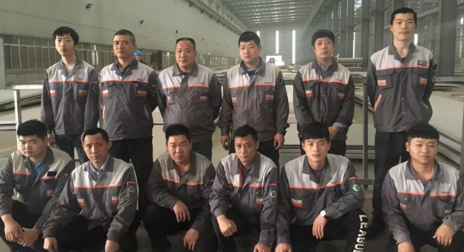 五一，向你們致敬！