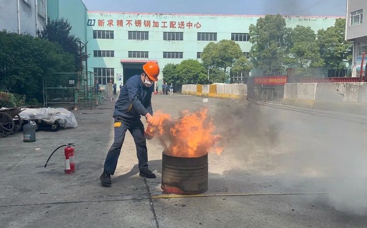 求精新材料集團(tuán)旗下各單位多種形式慶祝“五一”國際勞動節(jié)